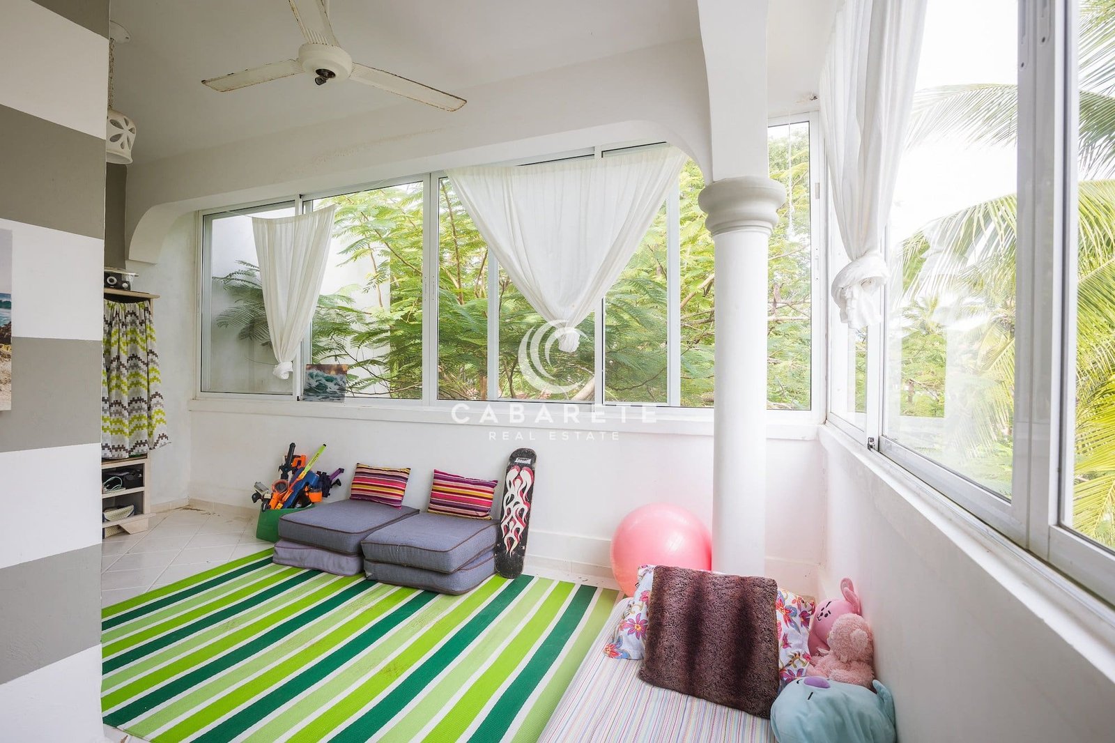 Spacious Perla Marina Villa Playing Area