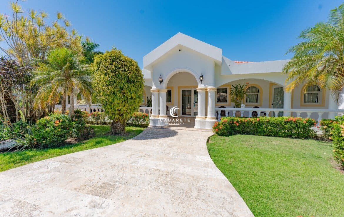 Excellent Wi-Fi and cable access make remote work or streaming effortless. #DigitalNomadLife #WorkFromParadise #CabareteConnected