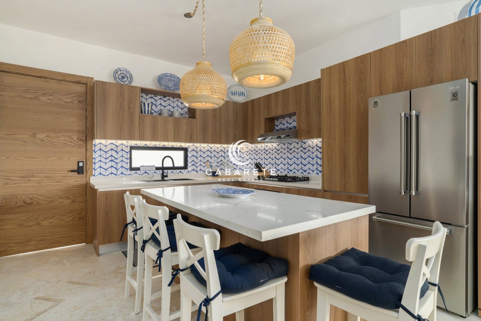 Encuentro Beachside Condo Kitchen