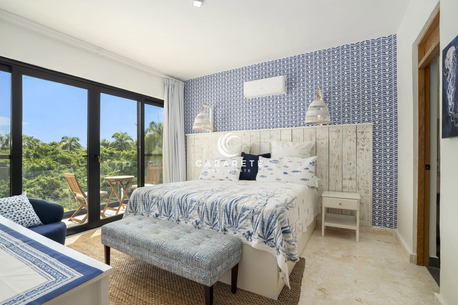 Encuentro Beachside Condo Master Bedroom