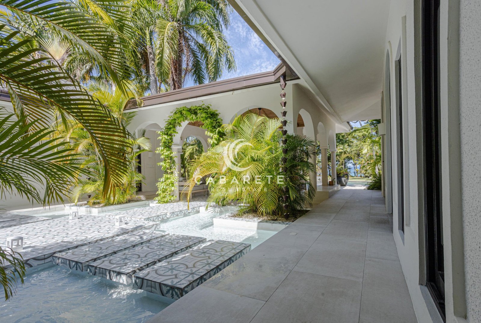 Fountain area 1