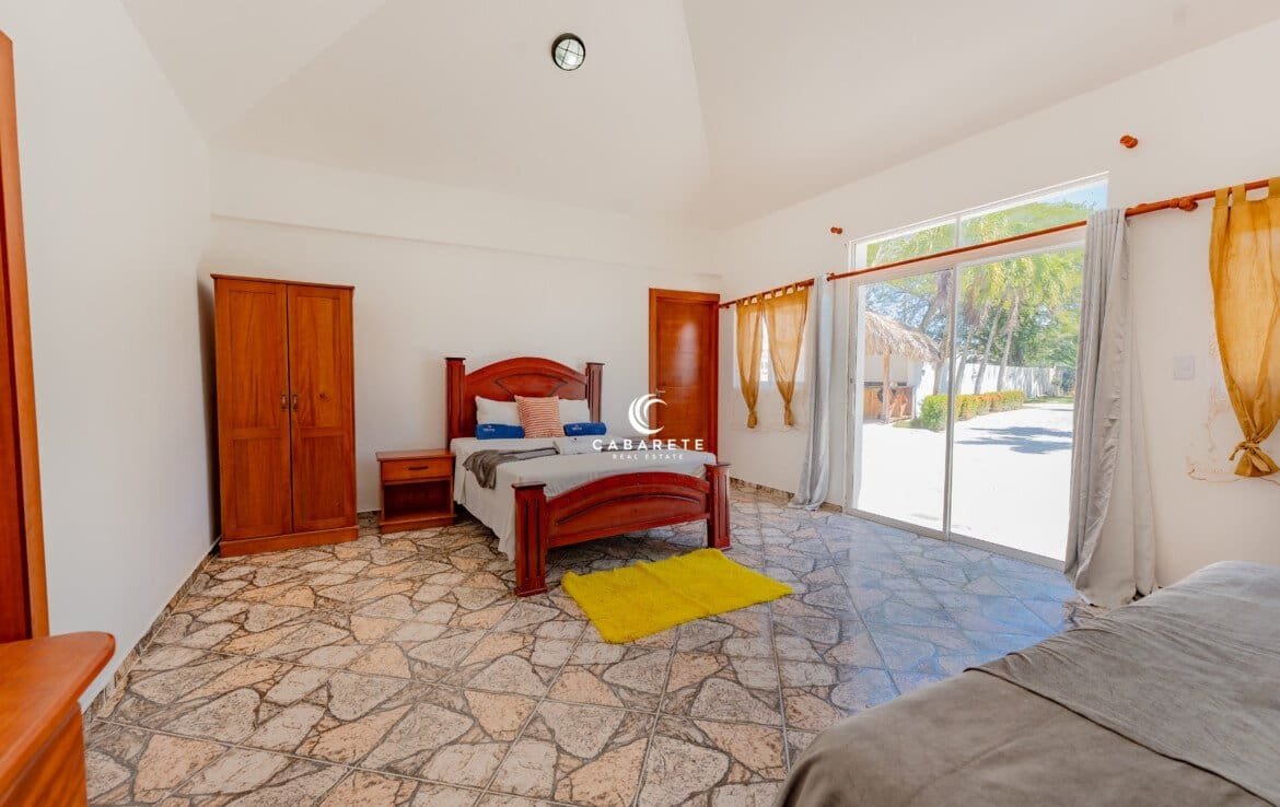 High-end finishes, AC throughout, and fully furnished—ready for immediate enjoyment. #TurnkeyLuxury #CabareteVillaLife #MoveInReadyDR