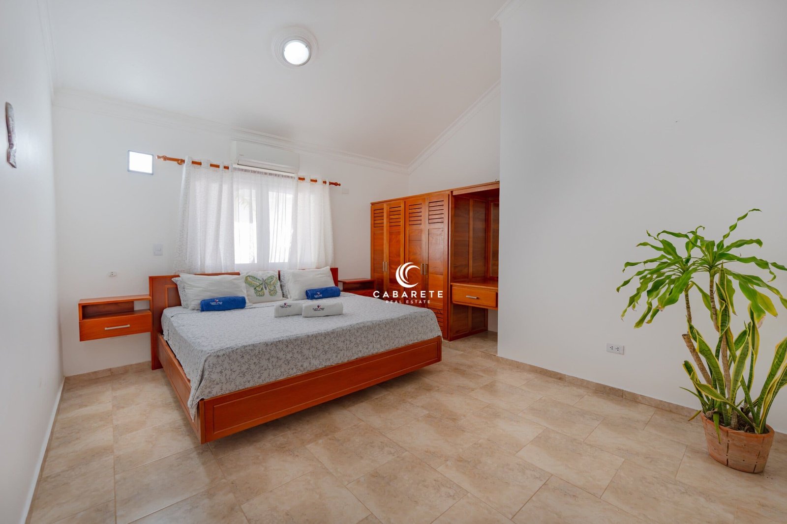 beautiful villa for sale cabarete ocean close