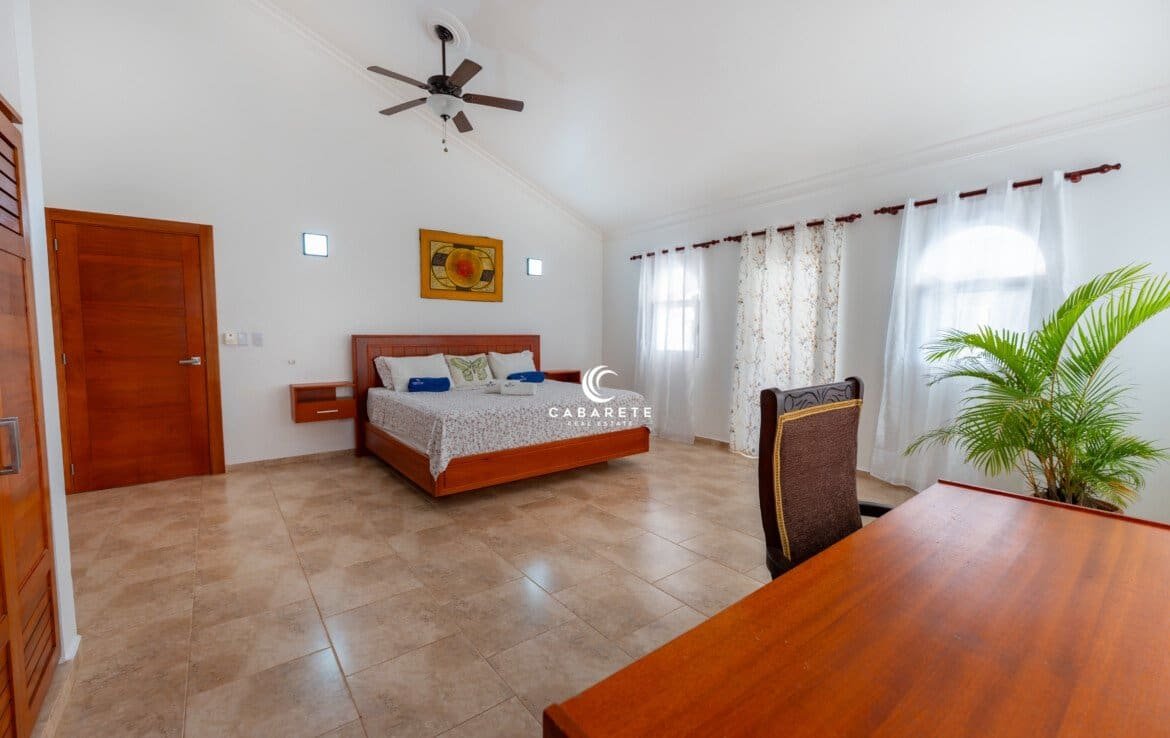 Cozy and private villa in Cabarete East with enclosed yard and covered terrace. #CabareteEastVilla #TropicalHome #DominicanRepublicRealEstate