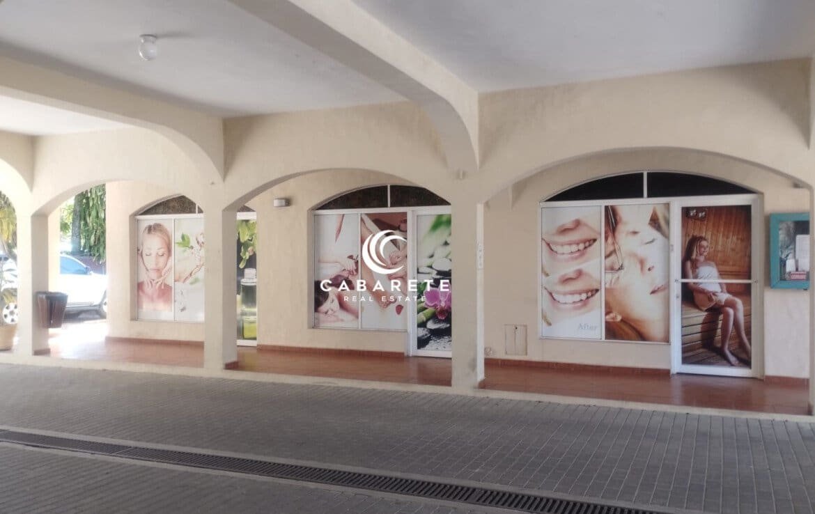 Business spaces Cabarete for sale – turnkey commercial units Plaza El Patio Dominican Republic.
