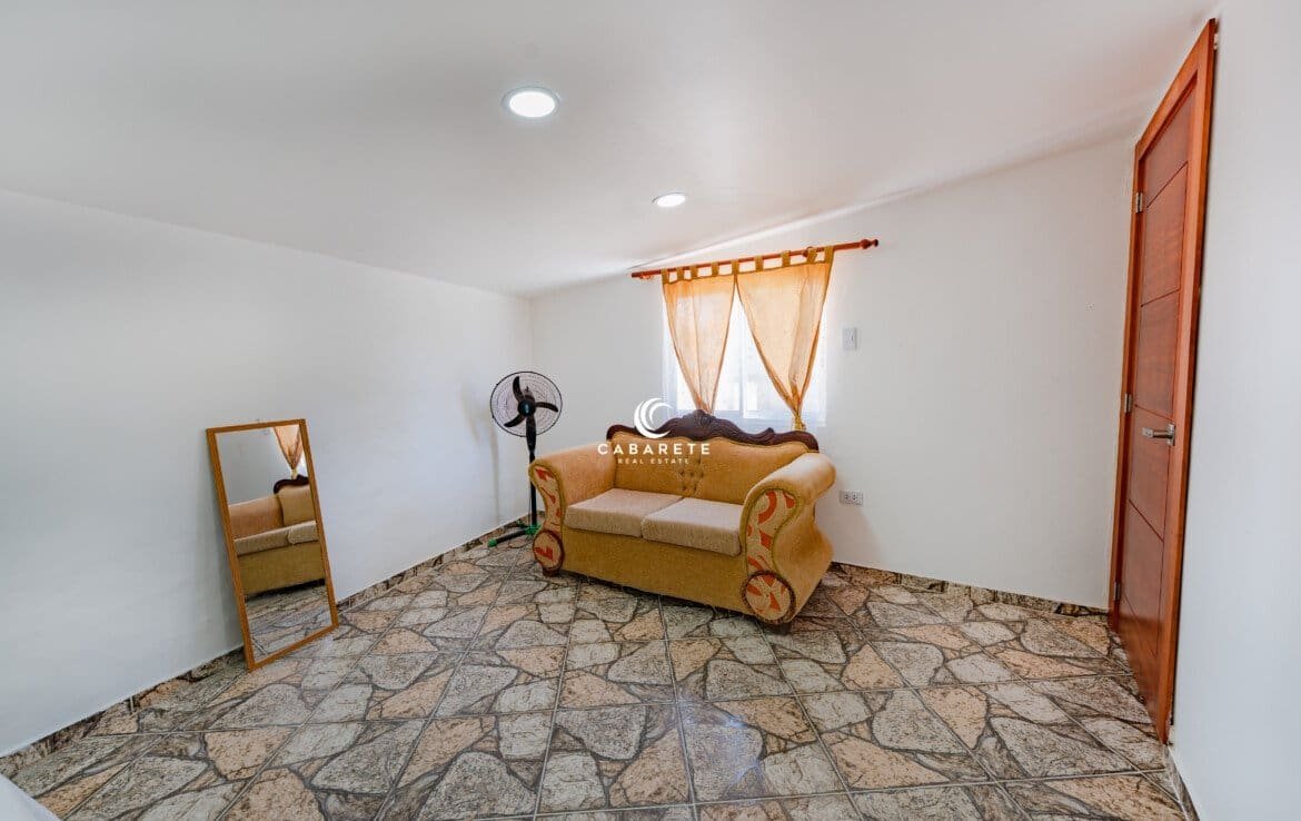 Five-bedroom villa with income potential, ideal for Airbnb or long-term rental in Cabarete East. #RentalPropertyDR #CabareteInvestment #IncomeVilla