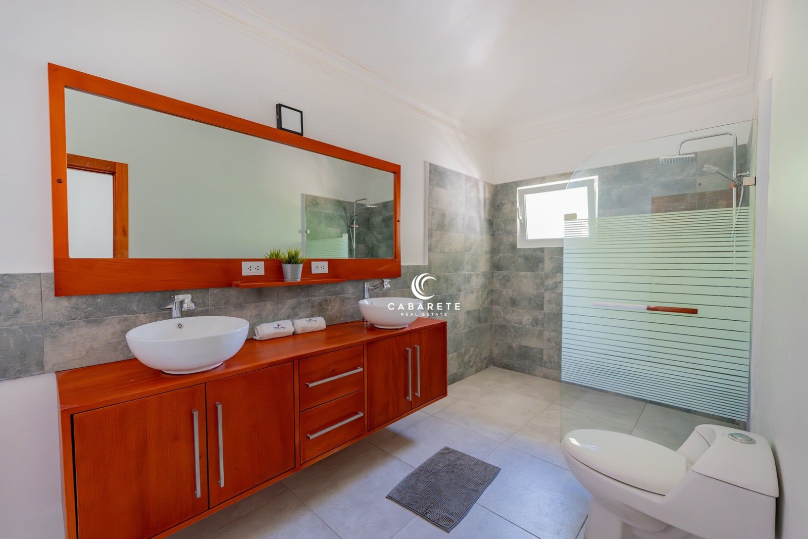 High-end finishes, AC throughout, and fully furnished—ready for immediate enjoyment. #TurnkeyLuxury #CabareteVillaLife #MoveInReadyDR