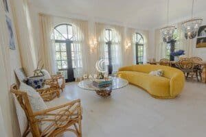 6-Bedroom Luxury Villa living room only