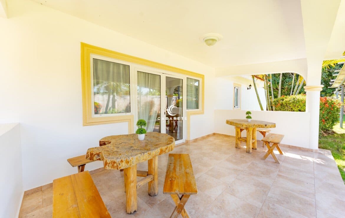 Spacious 5-bedroom, 4-bathroom villa perfect for large families or group rentals in Cabarete. #LuxuryVillaCabarete #FamilyRetreat #CaribbeanRealEstate