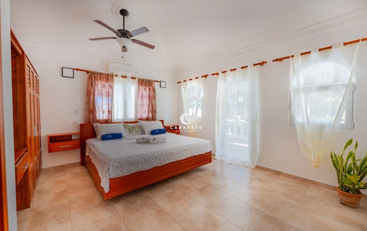Move-in ready home in Cabarete East with furnished interiors and peaceful surroundings. #TurnkeyVilla #CabareteLiving #GatedCommunityDR