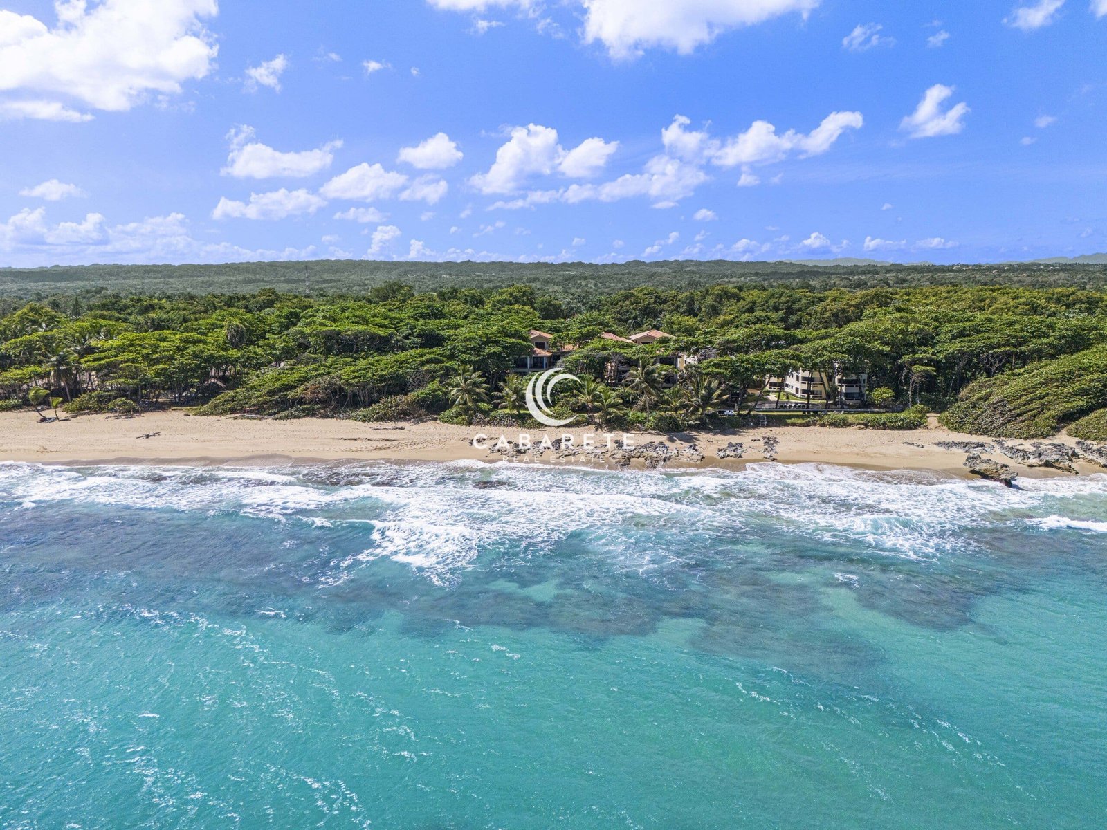 Beachfront 3-bedroom Apartment View
