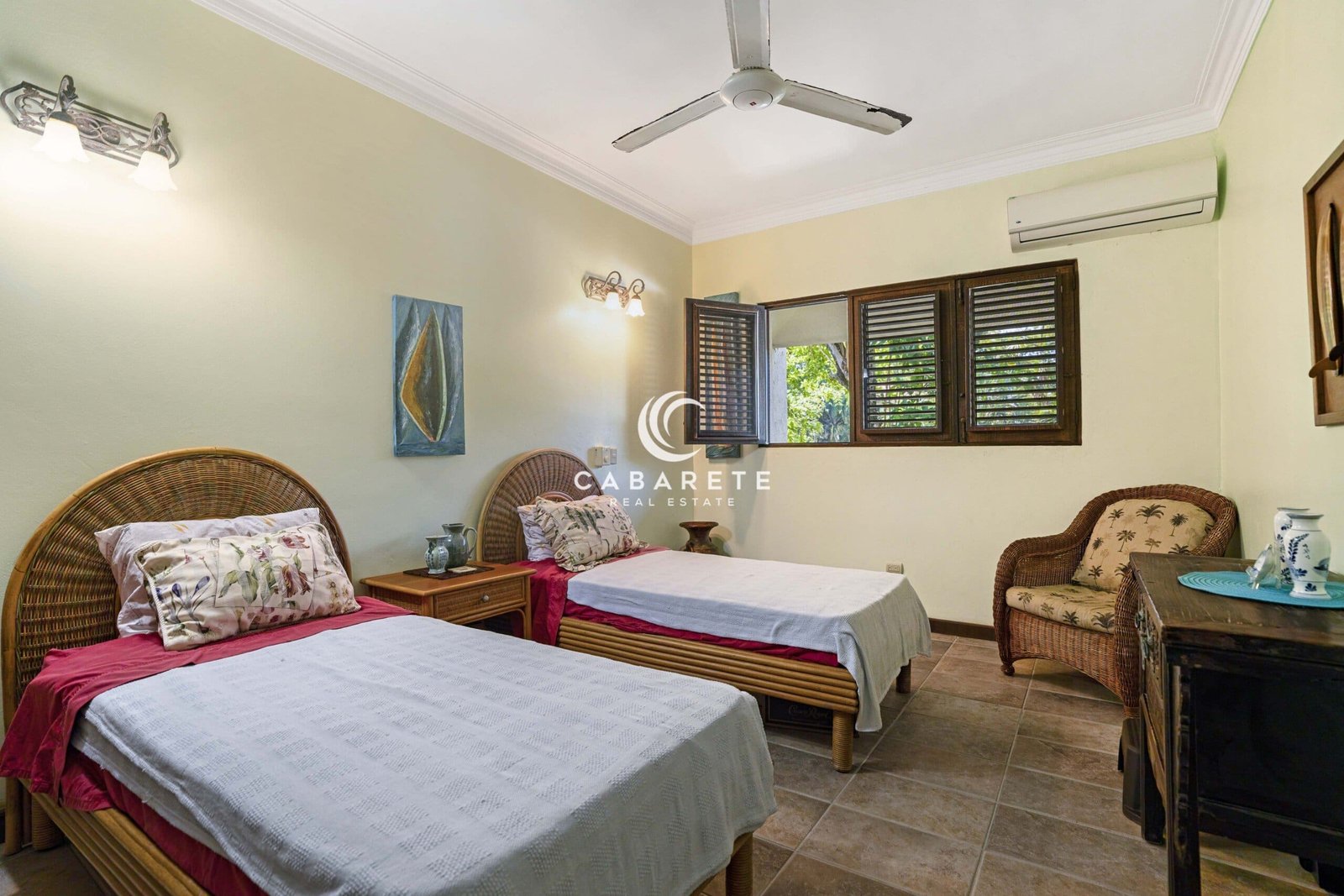 Beachfront 3-bedroom Apartment Bedroom 3