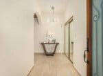 Ideally Located Beachfront Apartment