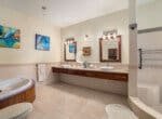 Ideally Located Beachfront Apartment