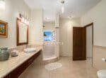 Ideally Located Beachfront Apartment
