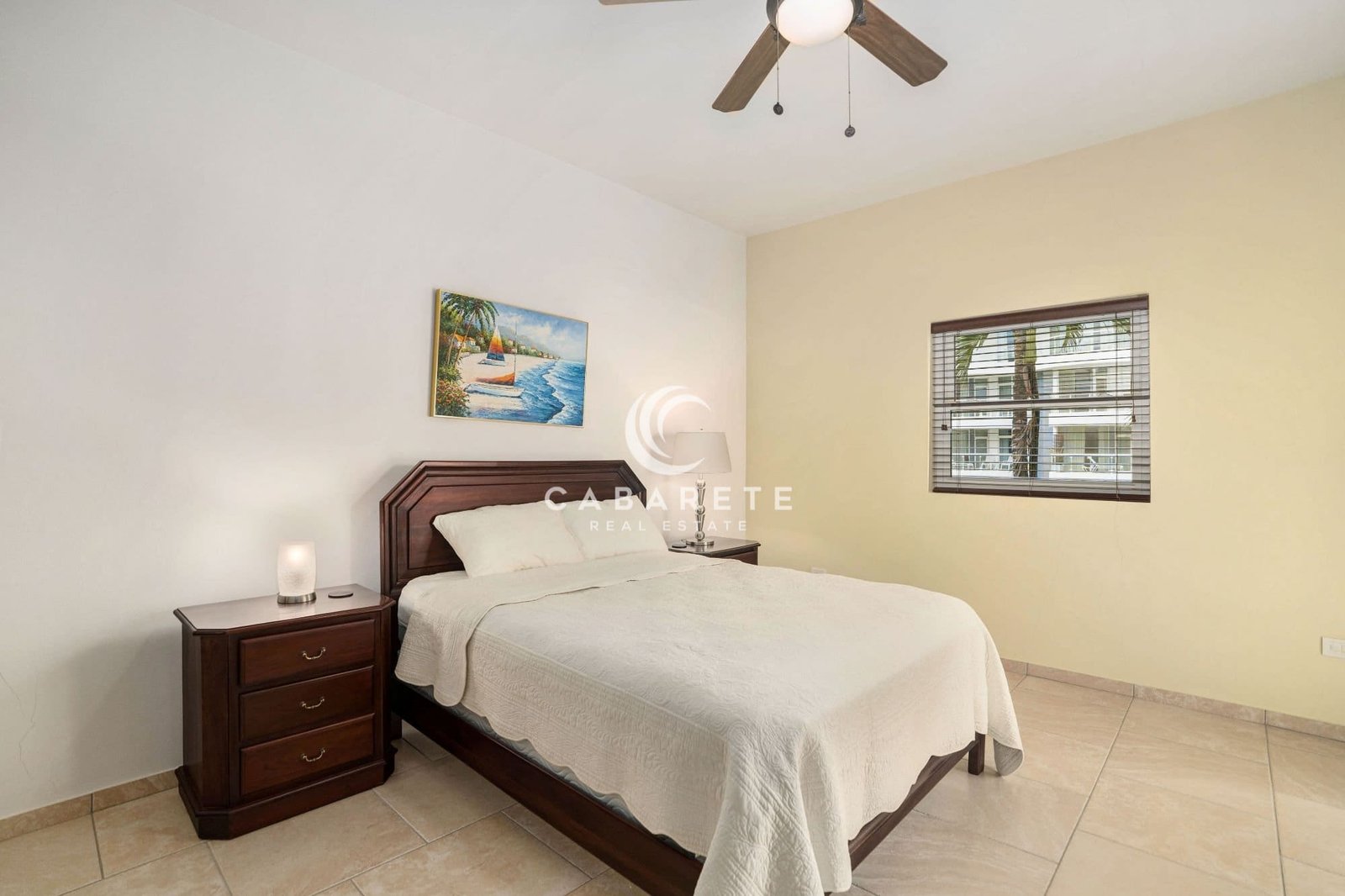 Ideally Located Beachfront Apartment