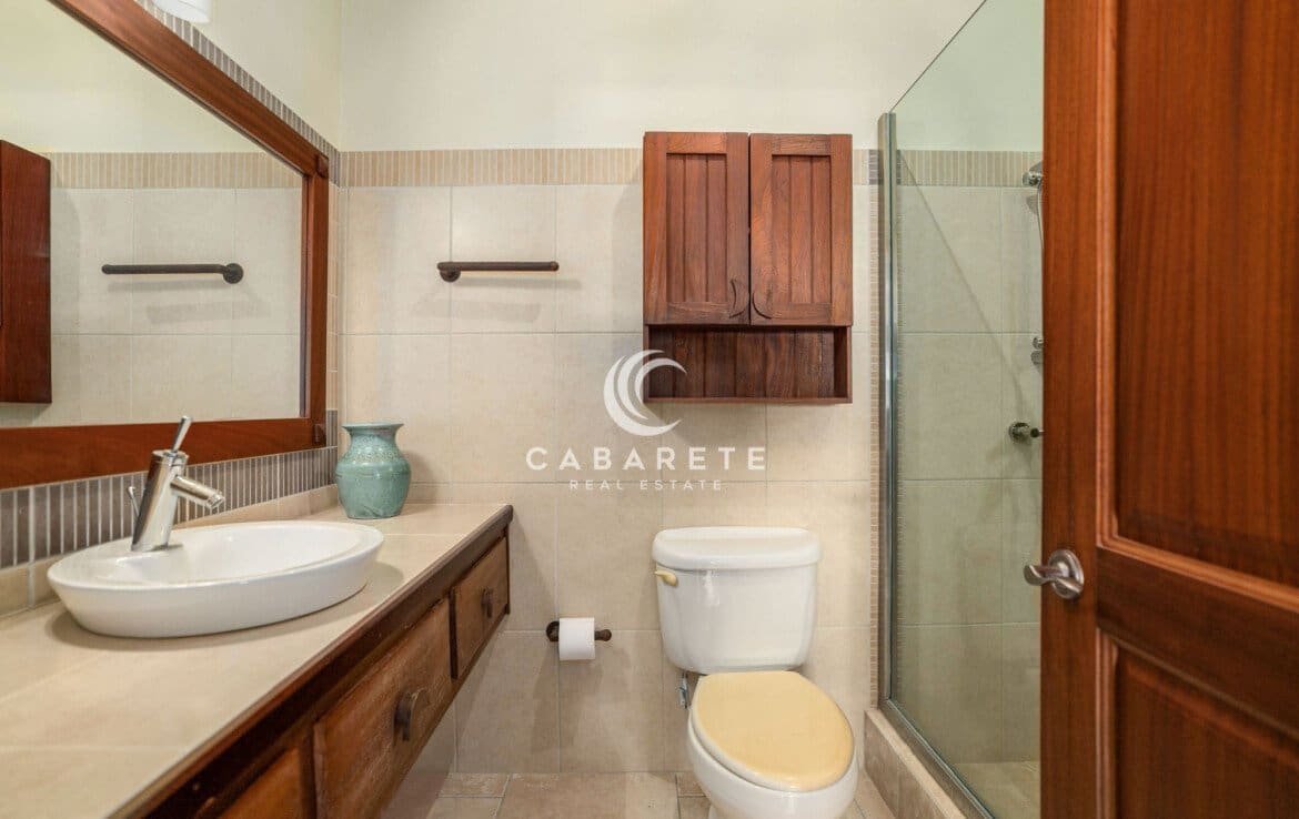 Ideally Located Beachfront Apartment