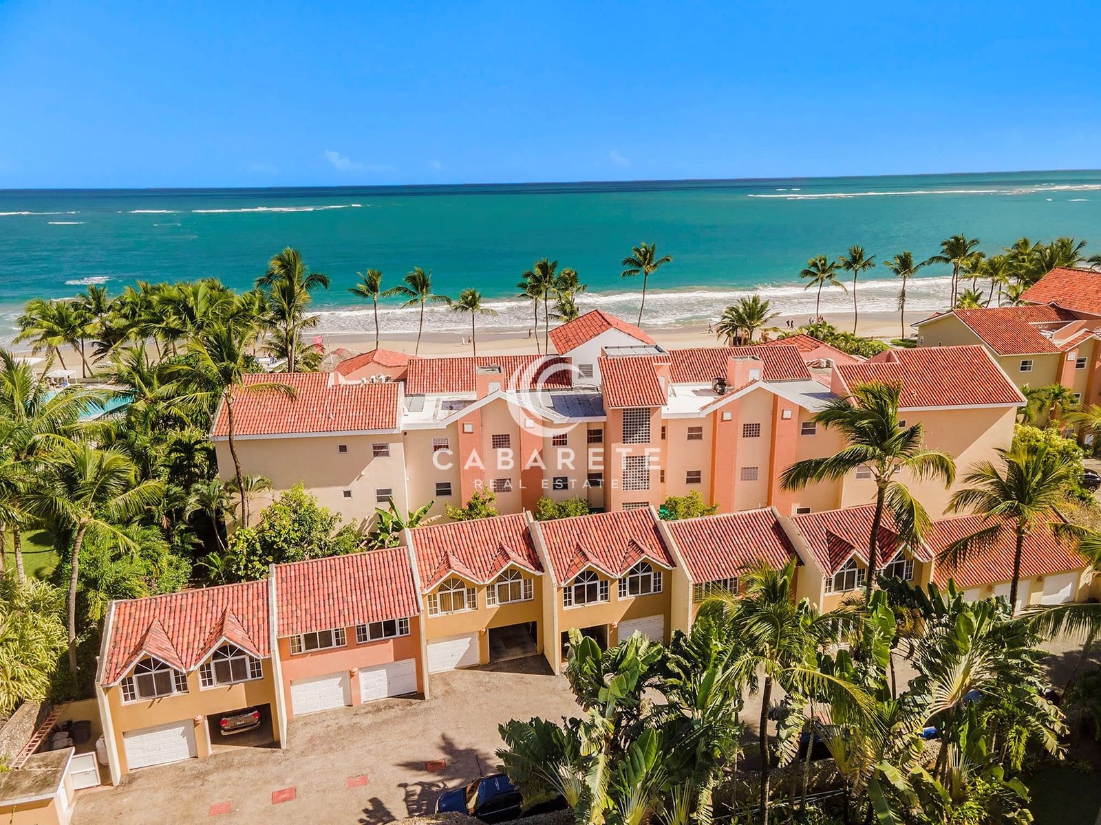 Ideally Located Beachfront Apartment