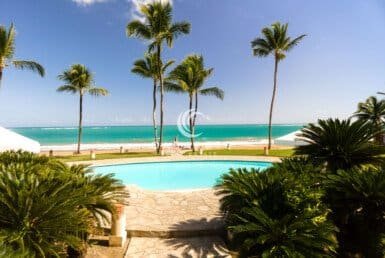 Ideally Located Beachfront Apartment