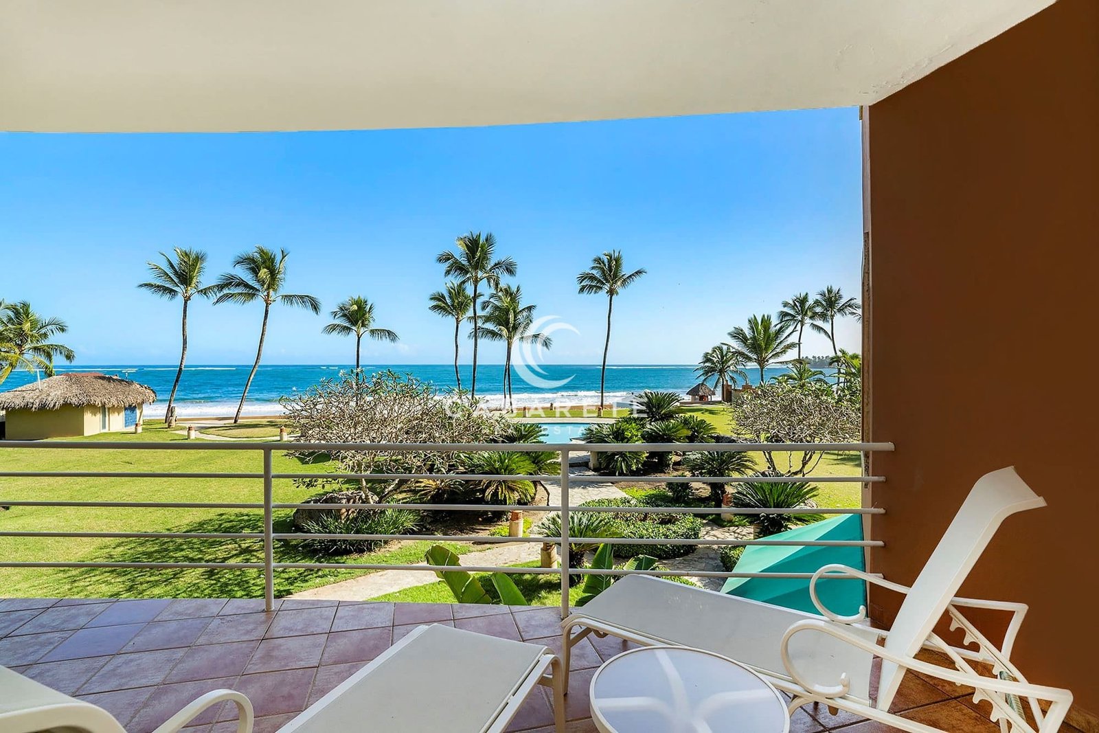 Ideally Located Beachfront Apartment