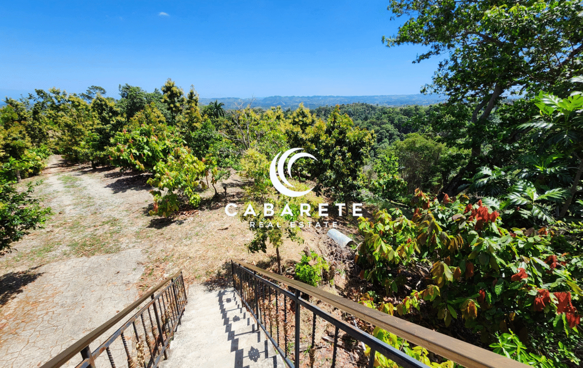 This Dominican Republic property features an environmentally conscious cacao farm and a working chocolate factory with tourism possibilities