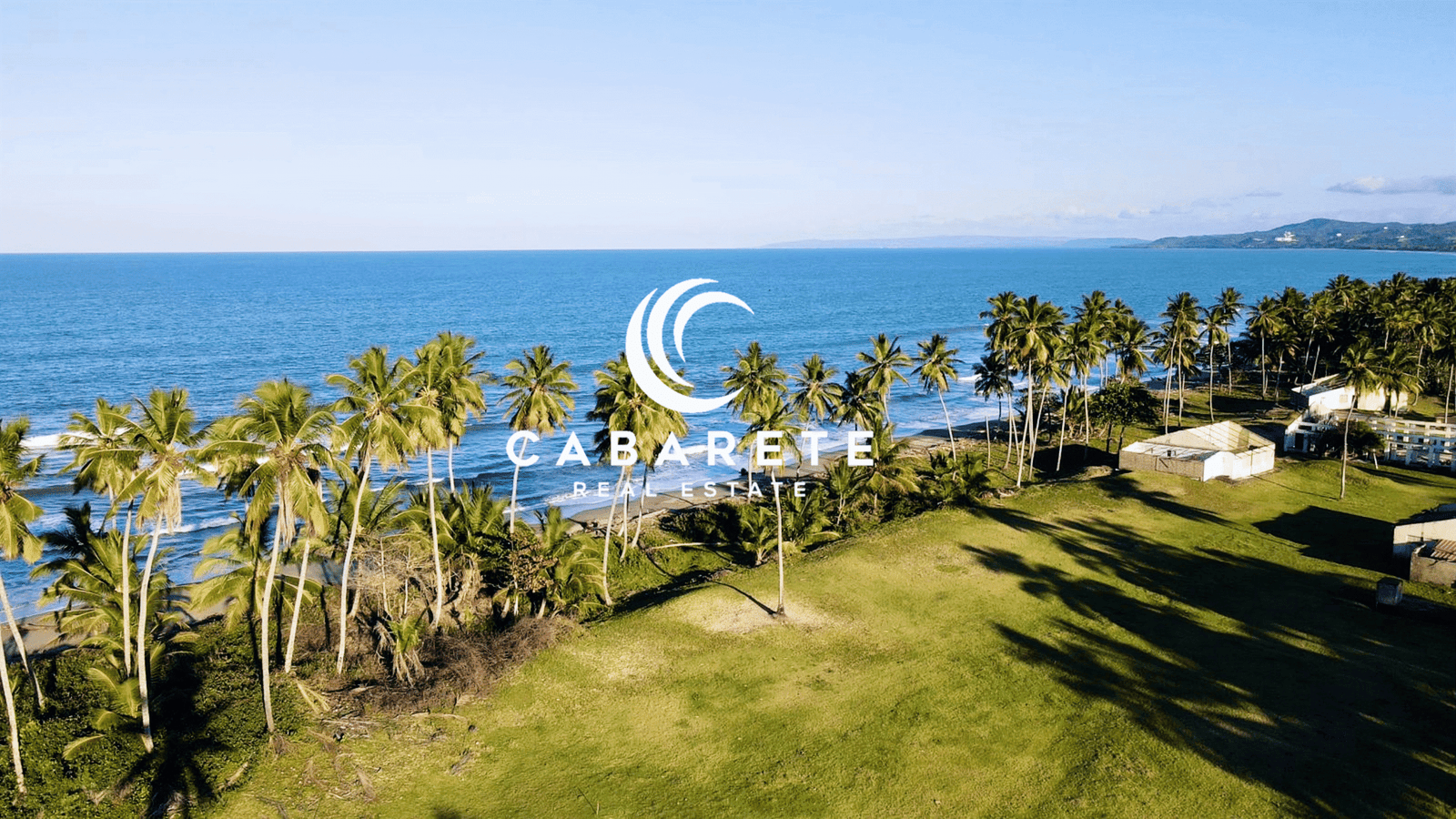 Flat, open beachfront land suitable for development in Las Canas