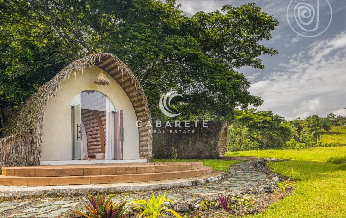 Eco Investment: Luxury Land Opportunity