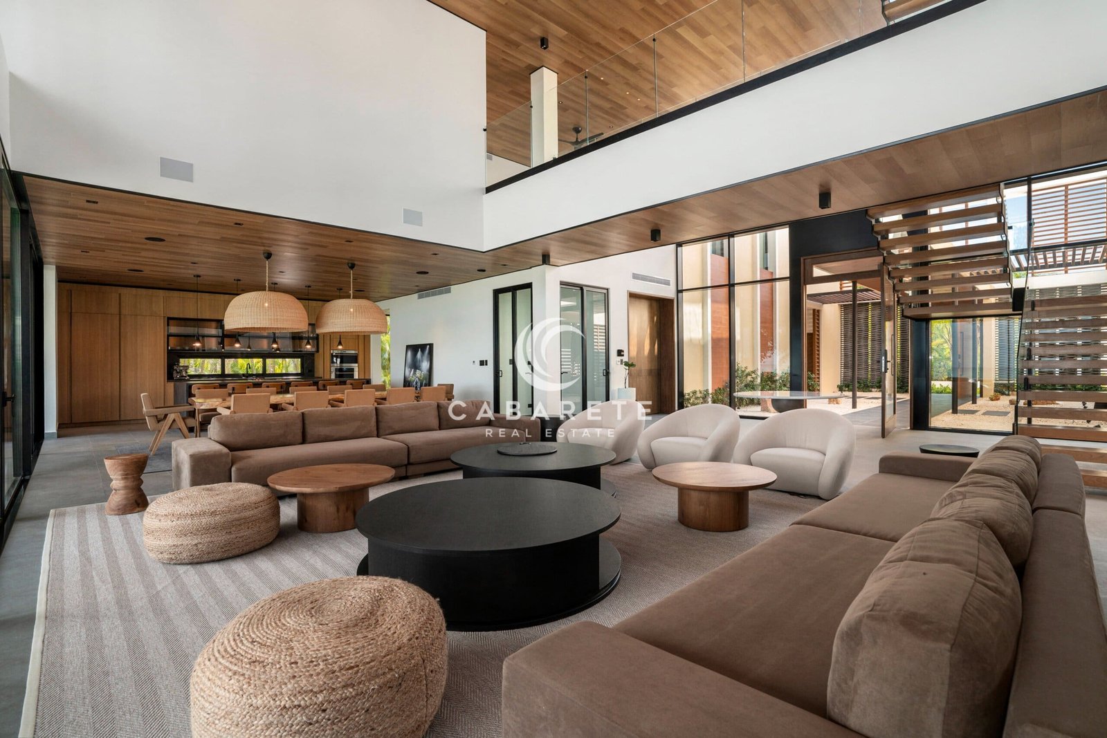 Timeless Beachfront Luxury Villa