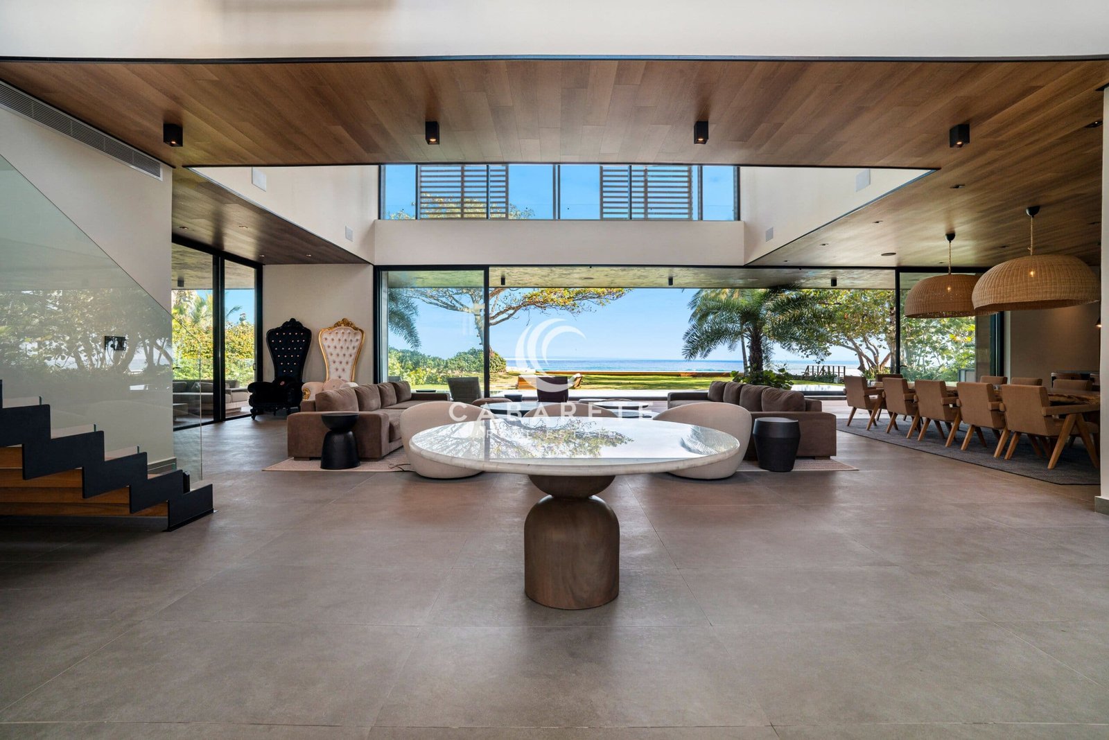 Timeless Beachfront Luxury Villa
