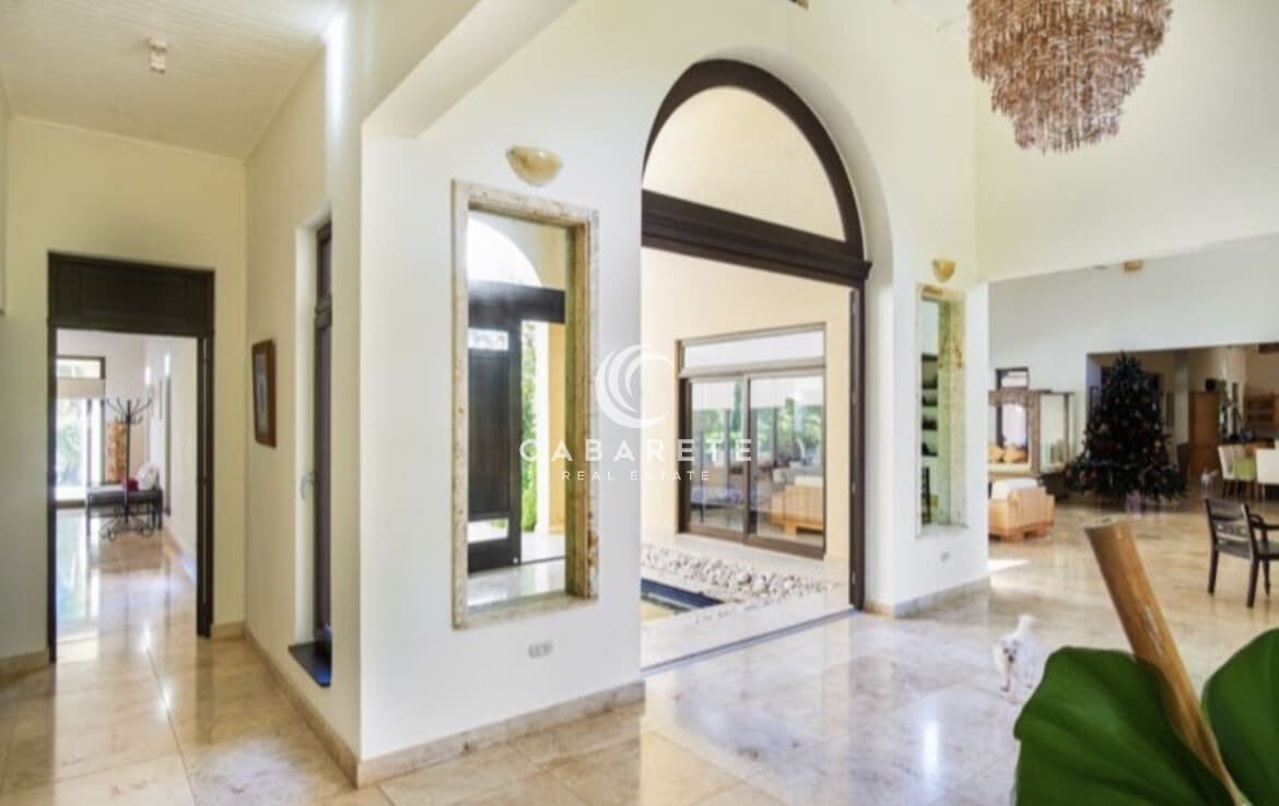 great room high ceilings luxury villa
