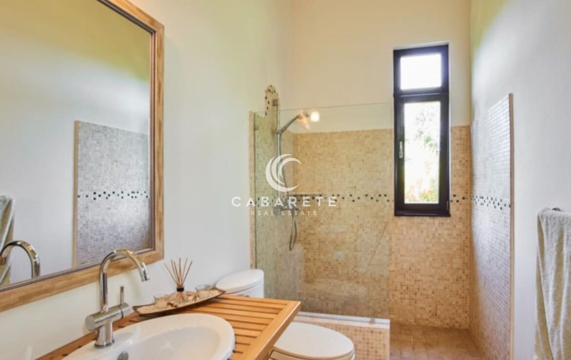 bathroom luxury villa cabarete
