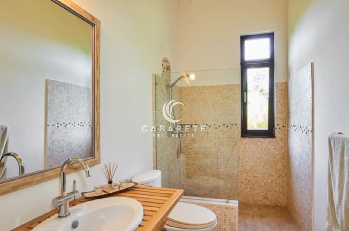 bathroom luxury villa cabarete
