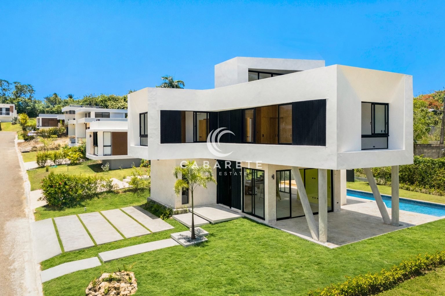 Beachside villa for sale in Encuentro Cabarete