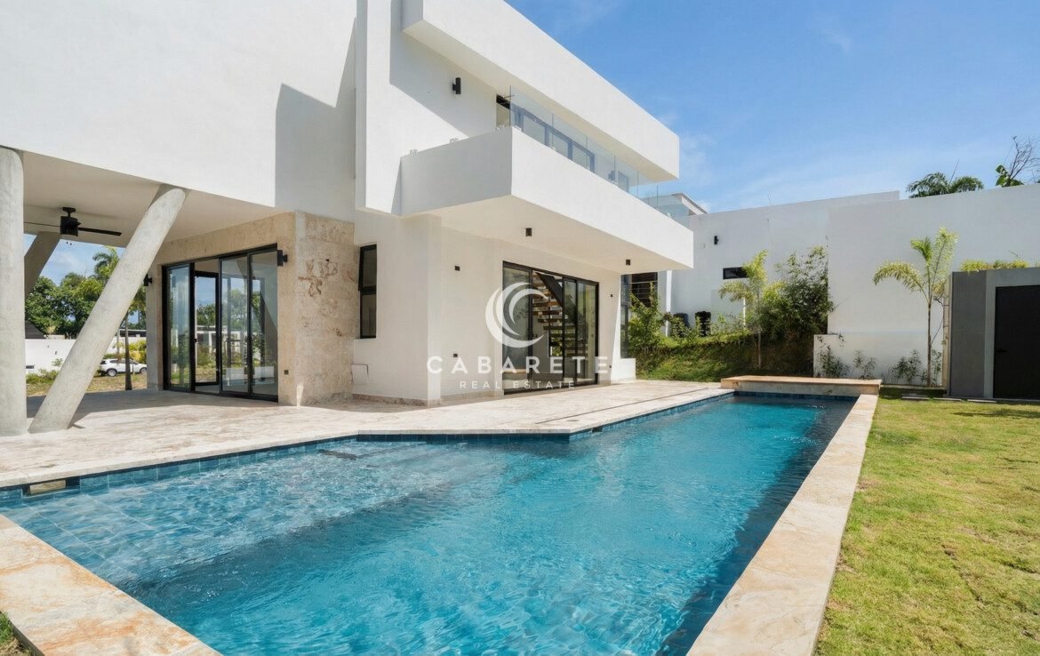 Encuentro villa outdoor terrace and pool