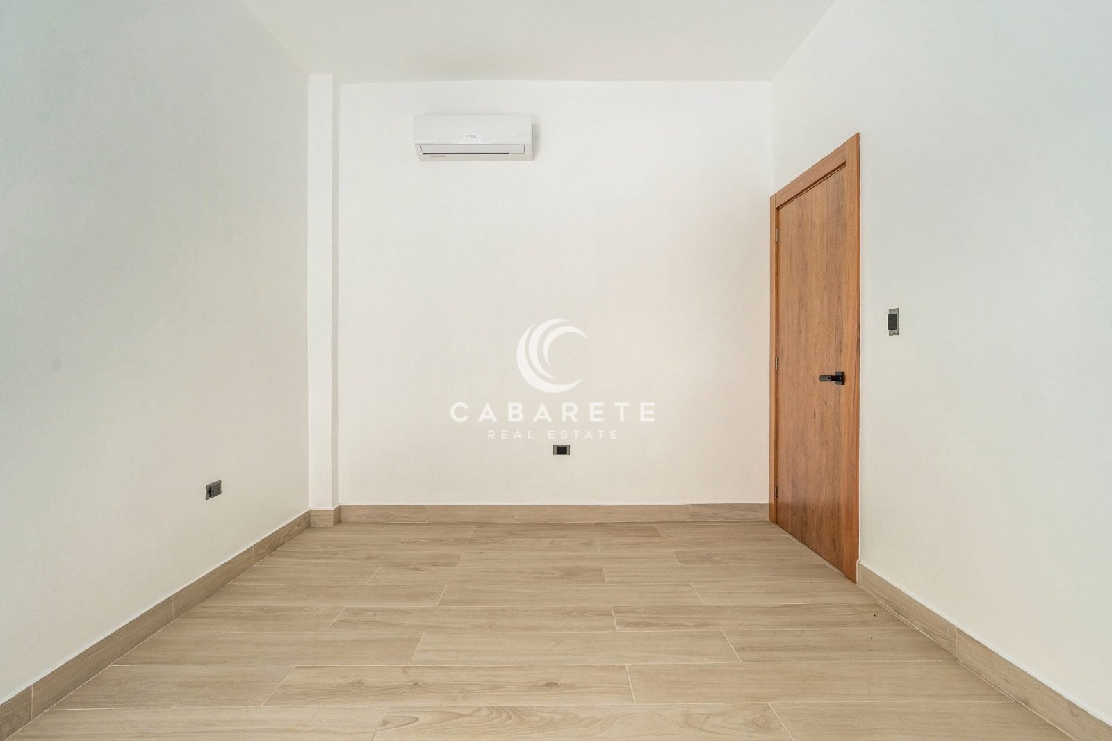 Beachside villa for sale in Encuentro Cabarete