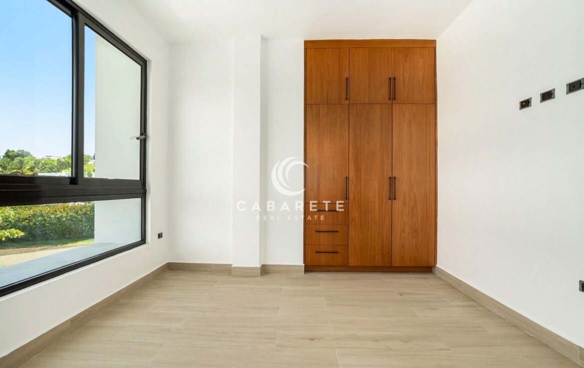 Beachside villa for sale in Encuentro Cabarete