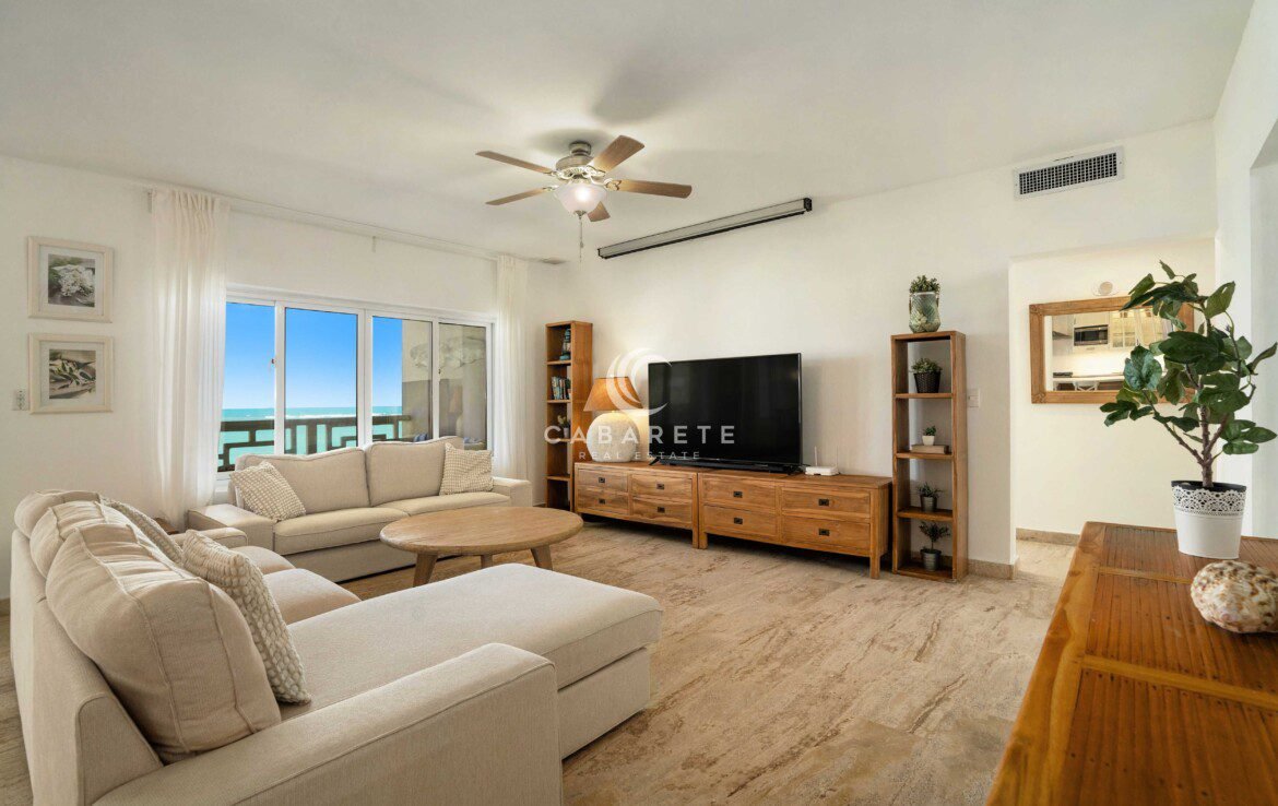 Beachfront condo for sale in Cabarete – Kite Beach renovated 2025 (4)