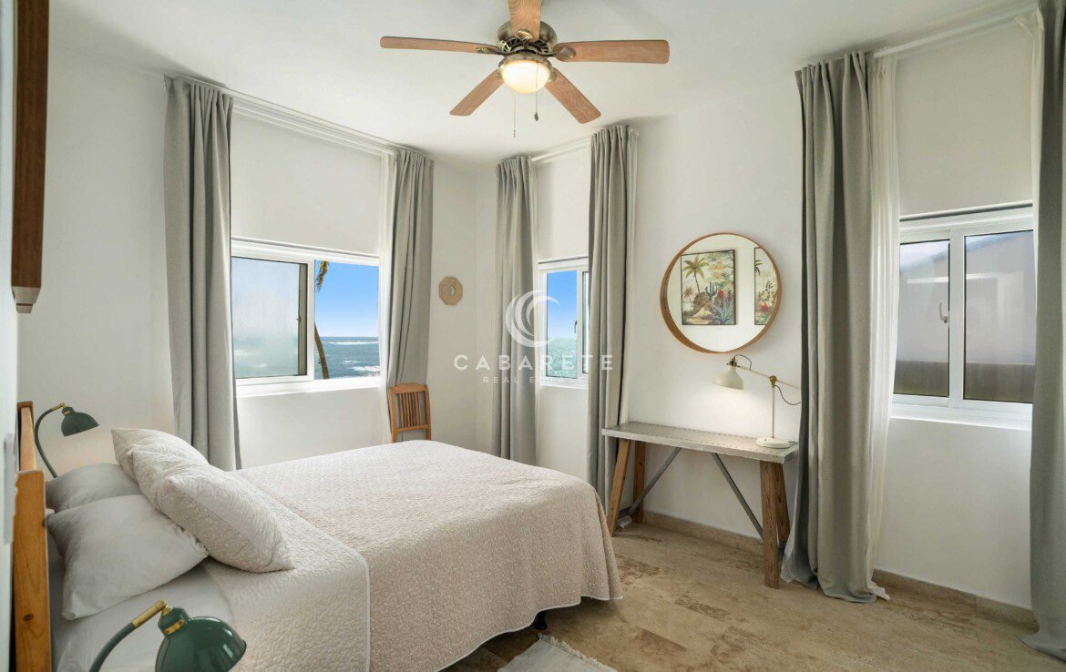 Beachfront condo for sale in Cabarete – Kite Beach renovated 2025 (8)