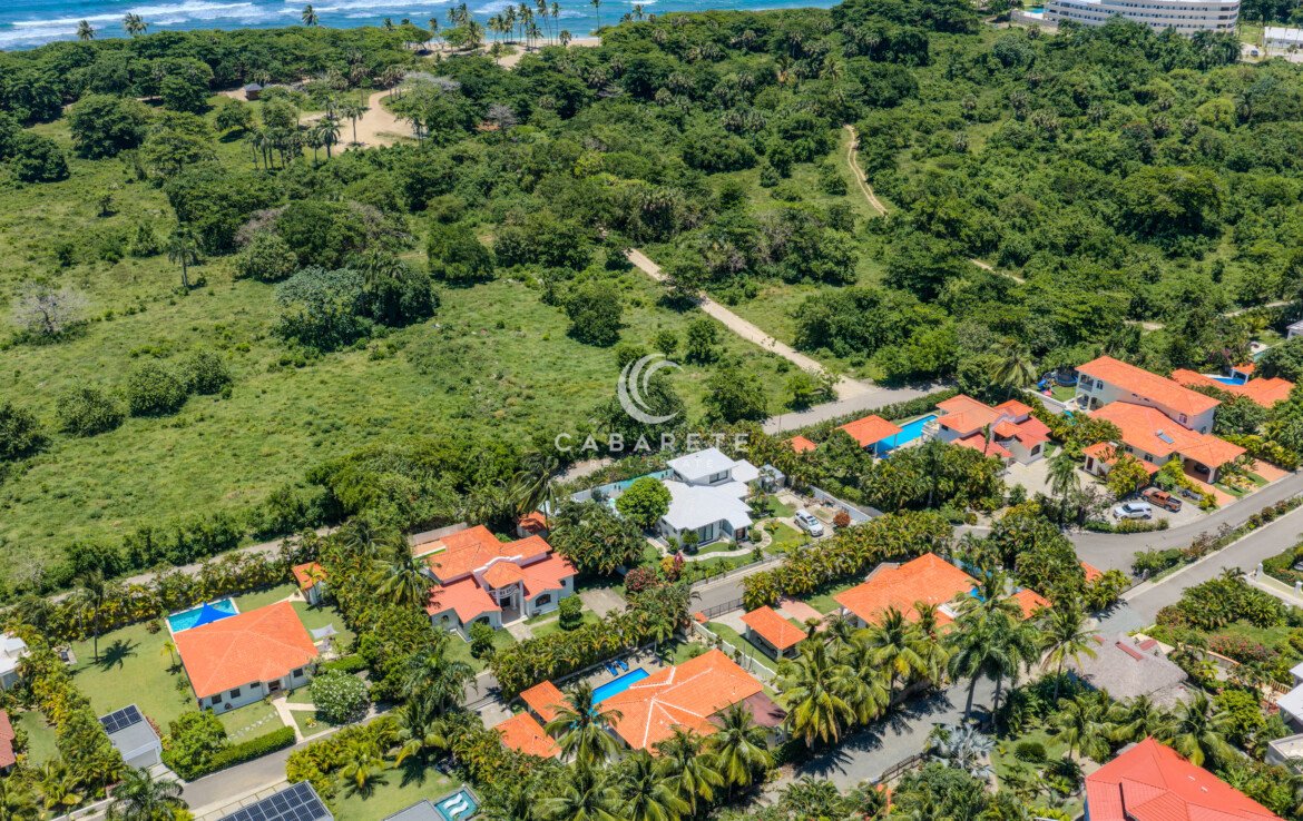 walk-to-beach villa Encuentro Cabarete pool