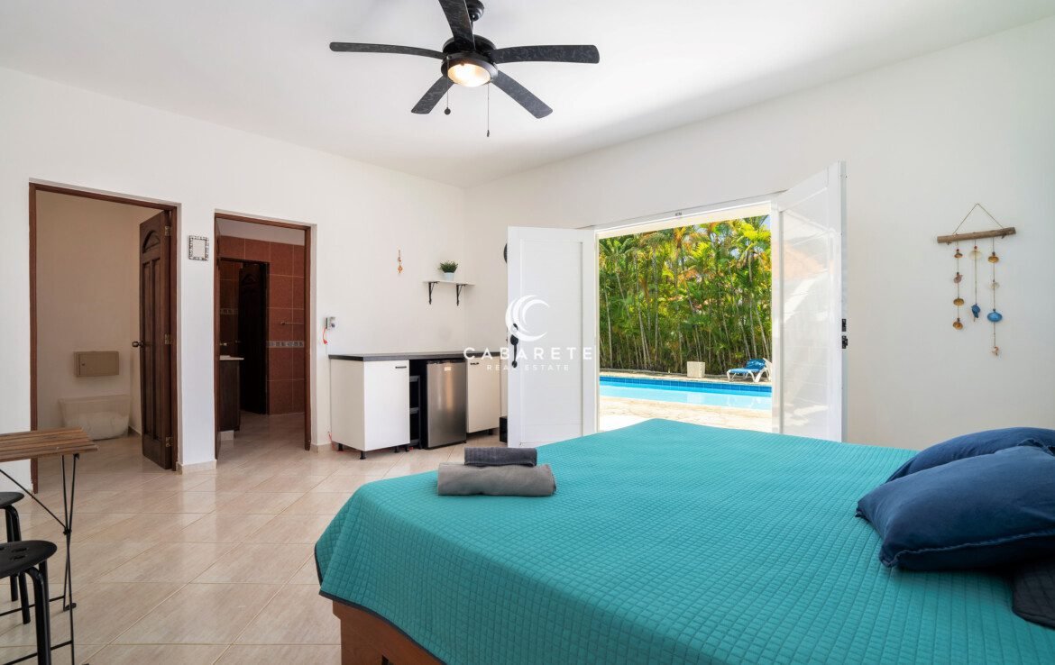 tropical villa with studios in Encuentro