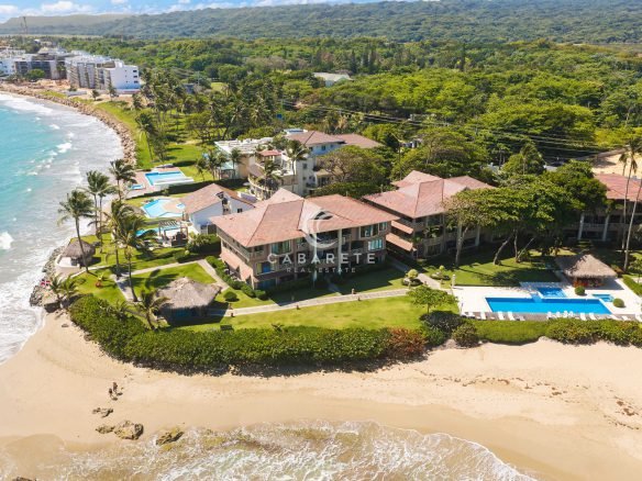 Beachfront condo for sale in Cabarete – Kite Beach renovated 2025