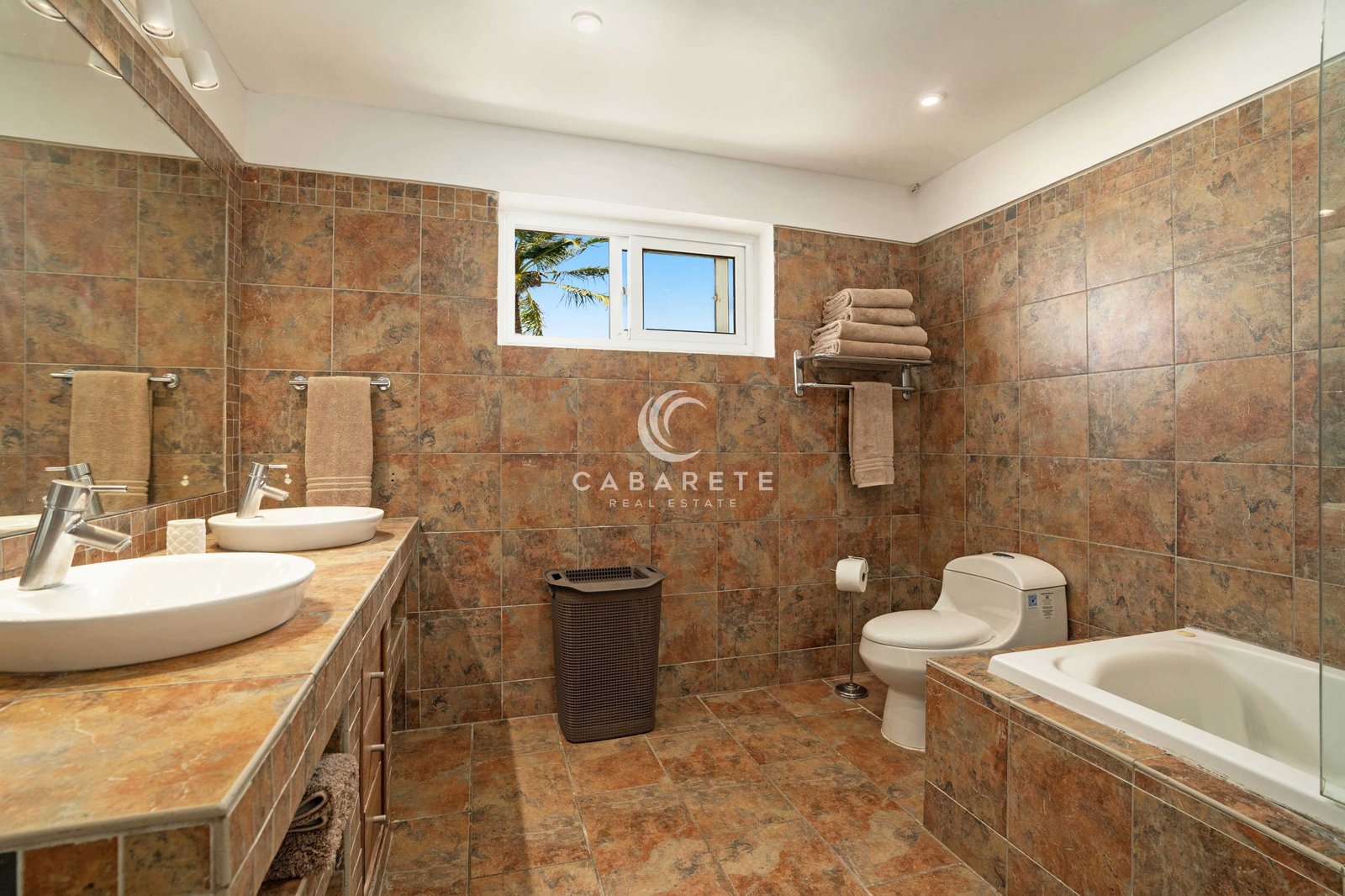 Beachfront condo for sale in Cabarete – Kite Beach renovated 2025 (7)