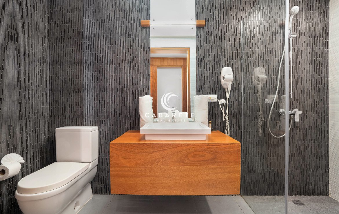 Luxury ensuite bathroom with soaking bathtub and walk-in shower