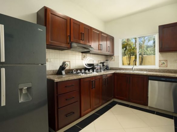 Kitchen Space in Garden Condo Pro Cab.jpg 1170x738