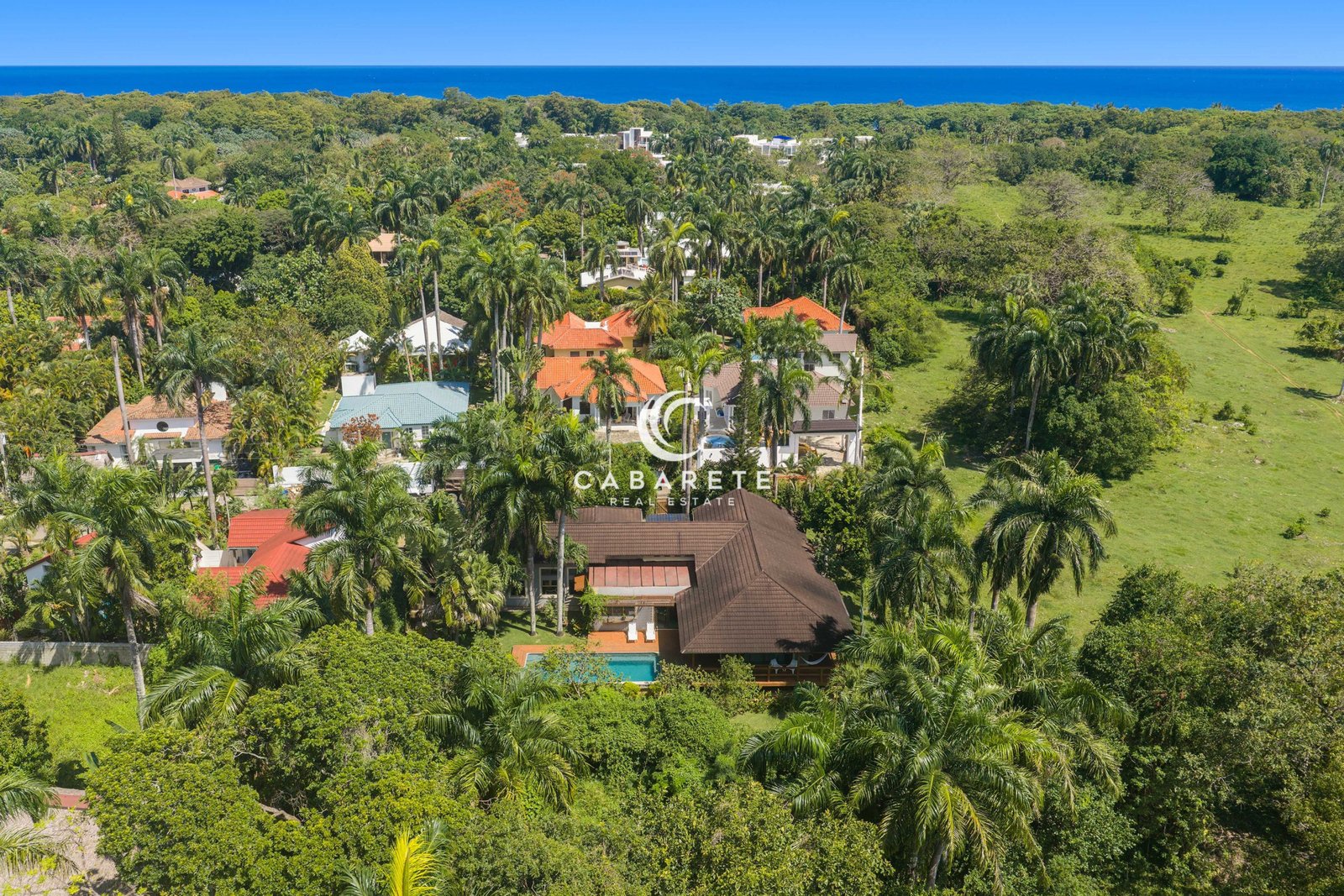 Villa for sale in Cabarete Perla Marina 5 bedroom gated community with 18m tropical pool (2)