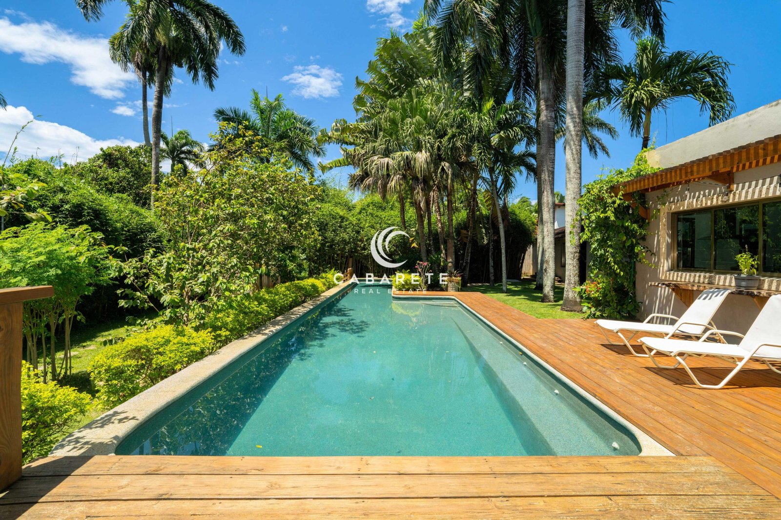Villa for sale in Cabarete Perla Marina 5 bedroom gated community with 18m tropical pool (3)