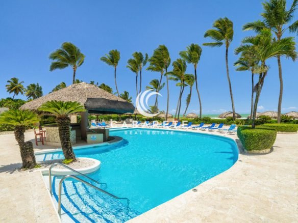 cabarete beachfront condo outdoor seating area 1170x738