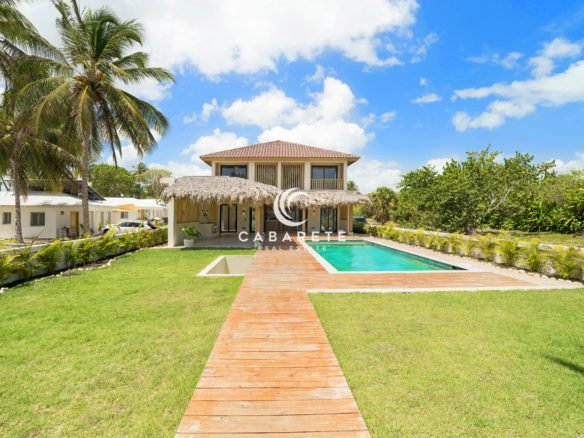 Beachfront tropical luxury villa in Cabarete gated community