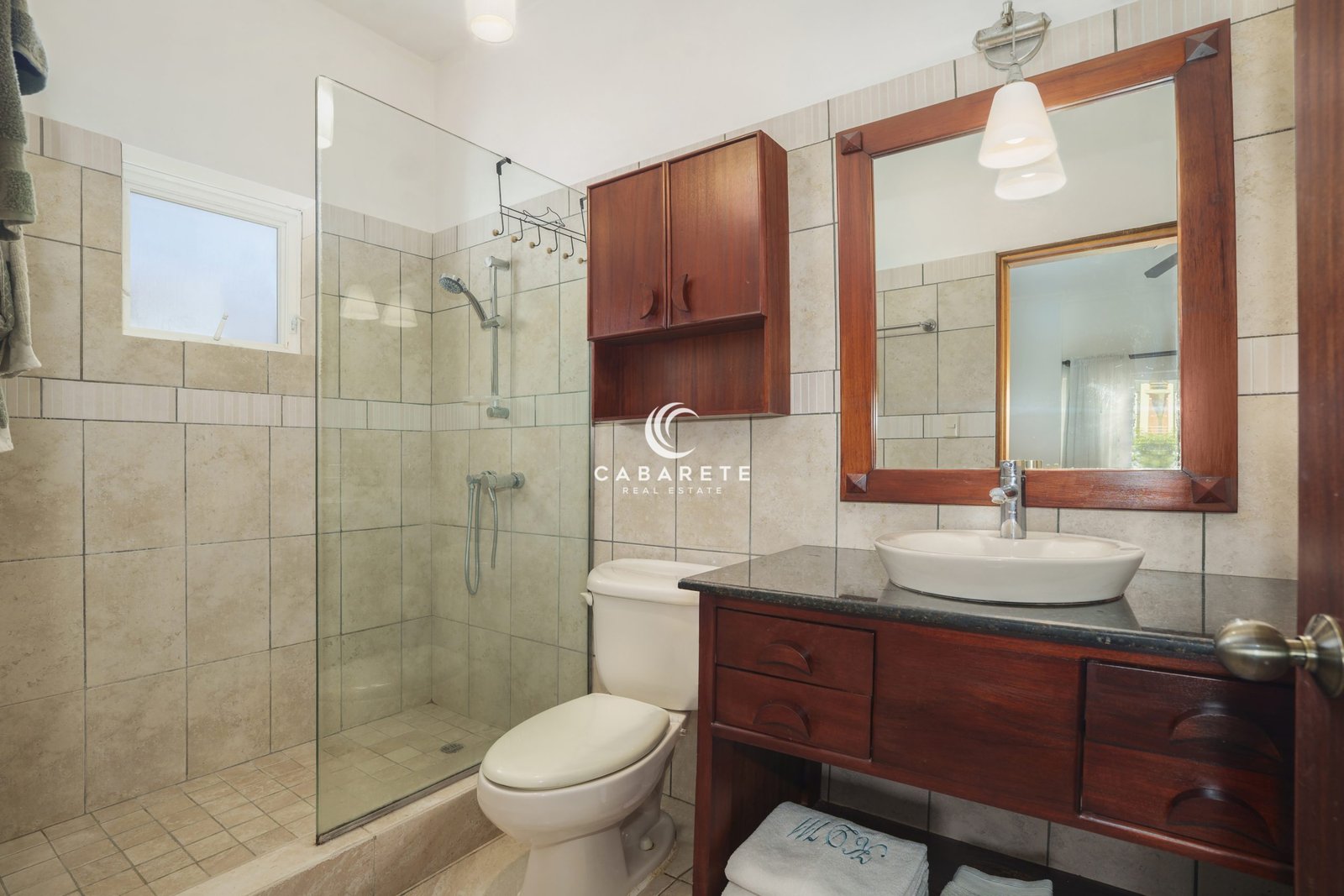 Ensuite bathroom with walk-in shower in Ocean Dream Cabarete condo